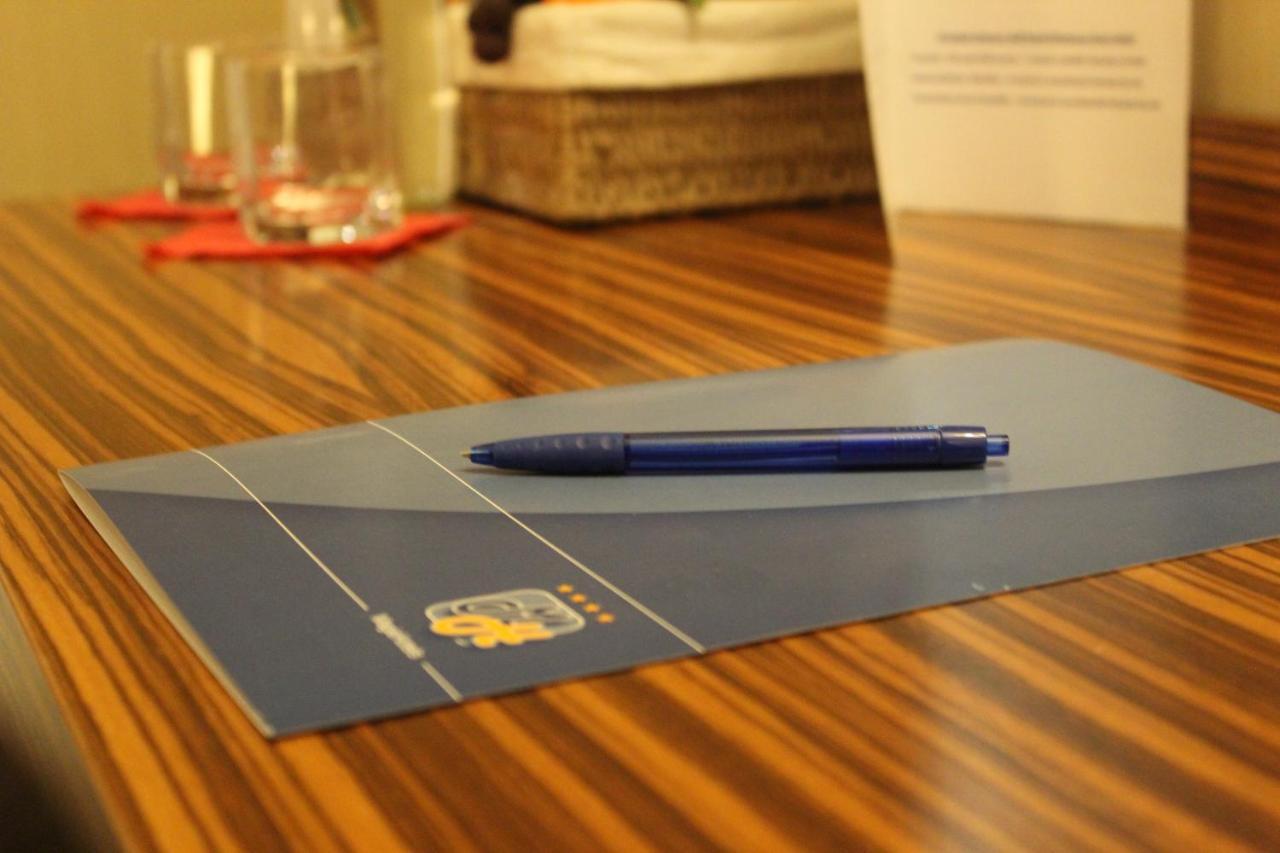 Mh Hotel Piacenza Fiera Bagian luar foto